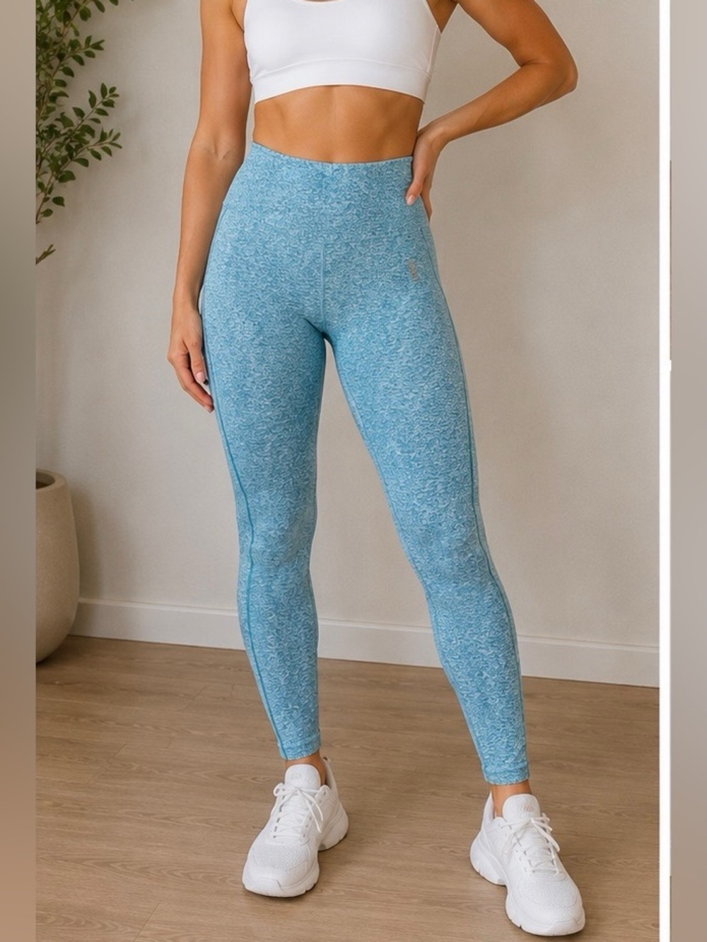 Gymshark High-Waist Light Blue Marble Leggings